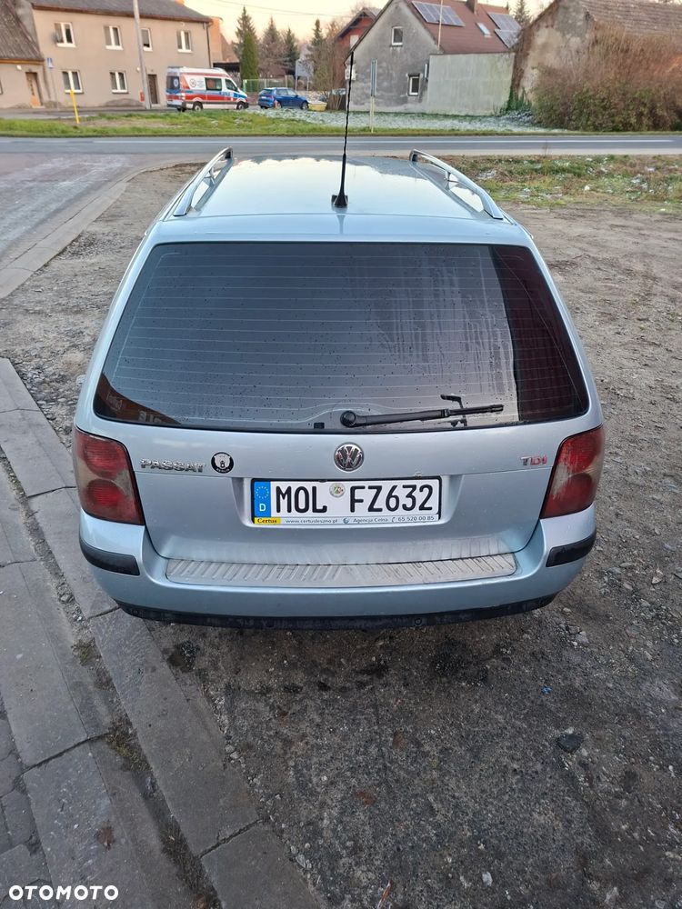 Volkswagen Passat 1.9 TDI Highline Tiptr - 2