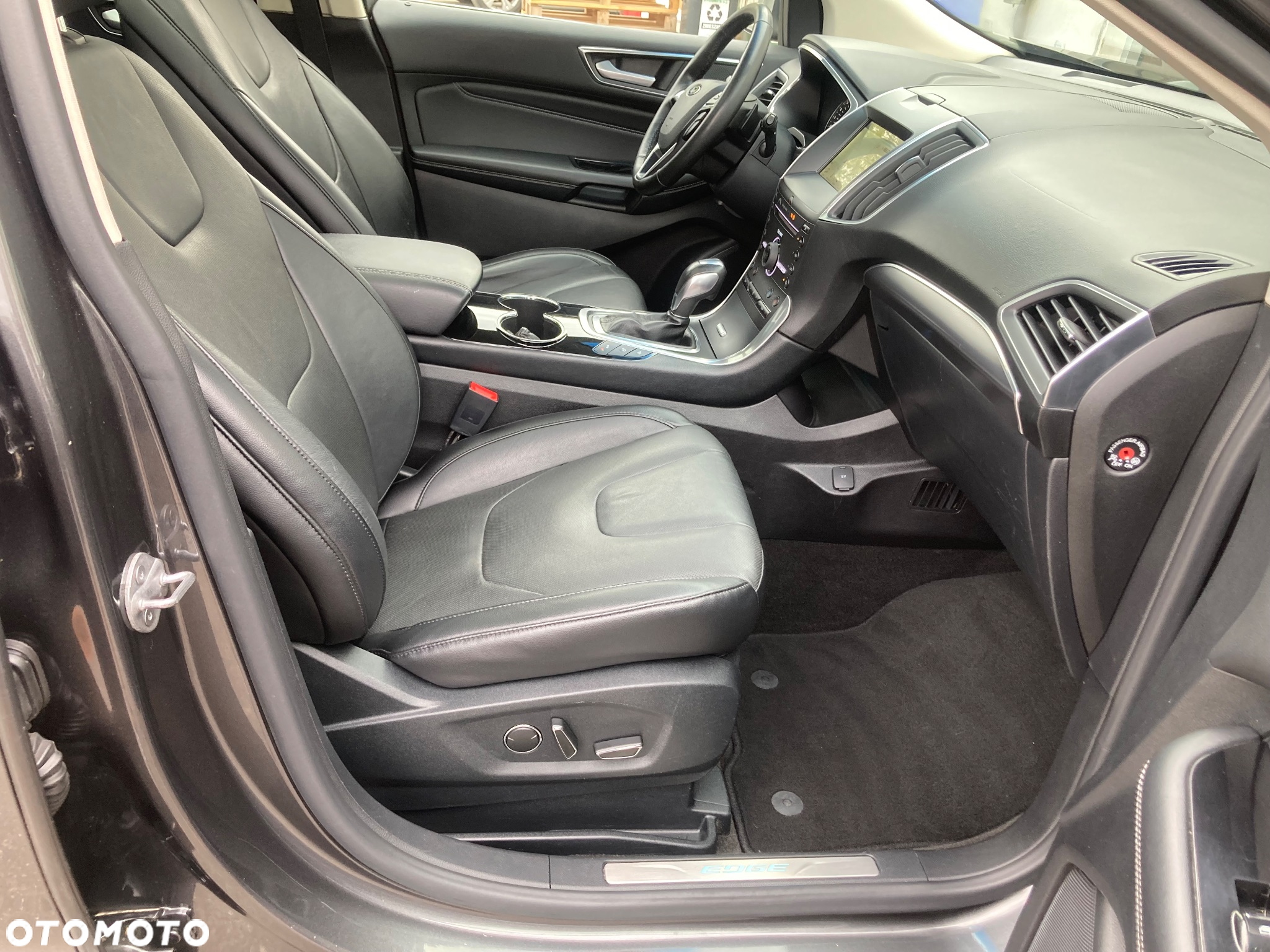 Ford Edge 2.0 TDCi Bi-Turbo 4x4 ST-LINE - 11
