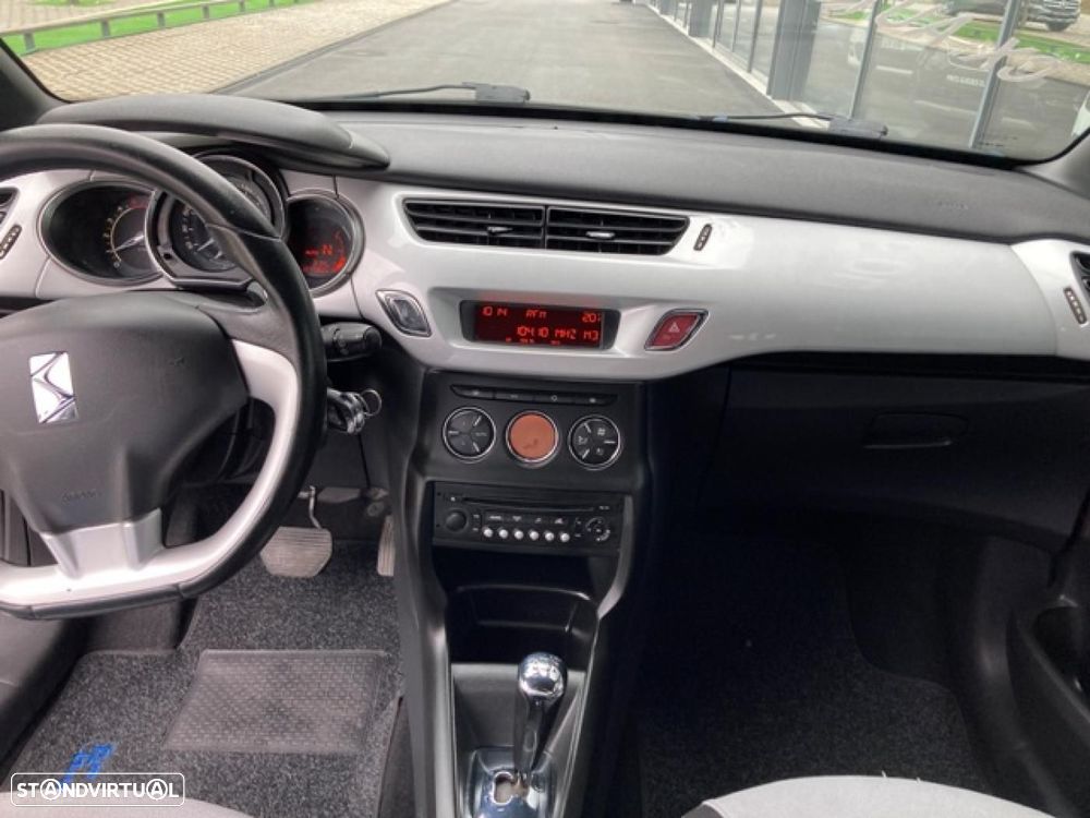 Citroën DS3 1.4 e-HDi Chic CMP - 14