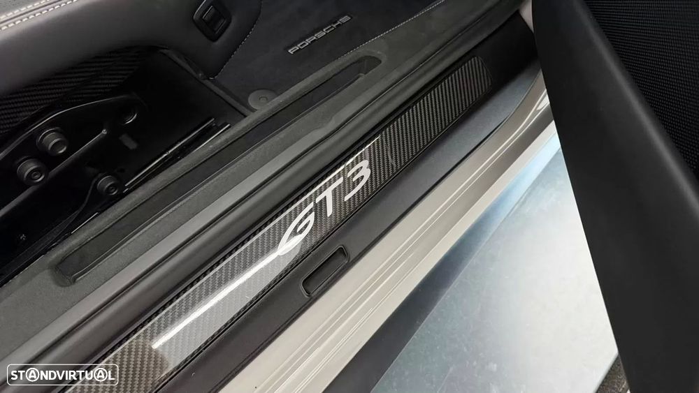 Porsche 911 (992) GT3 PDK - 23