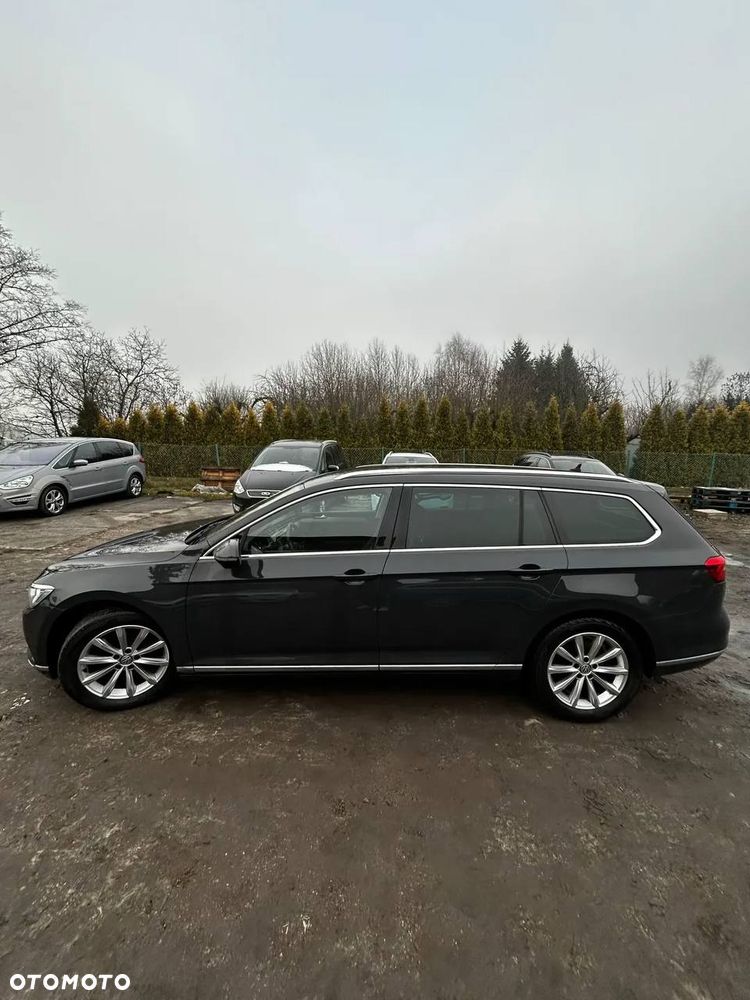 Volkswagen Passat 2.0 TDI (BlueMotion Technology) Highline - 3