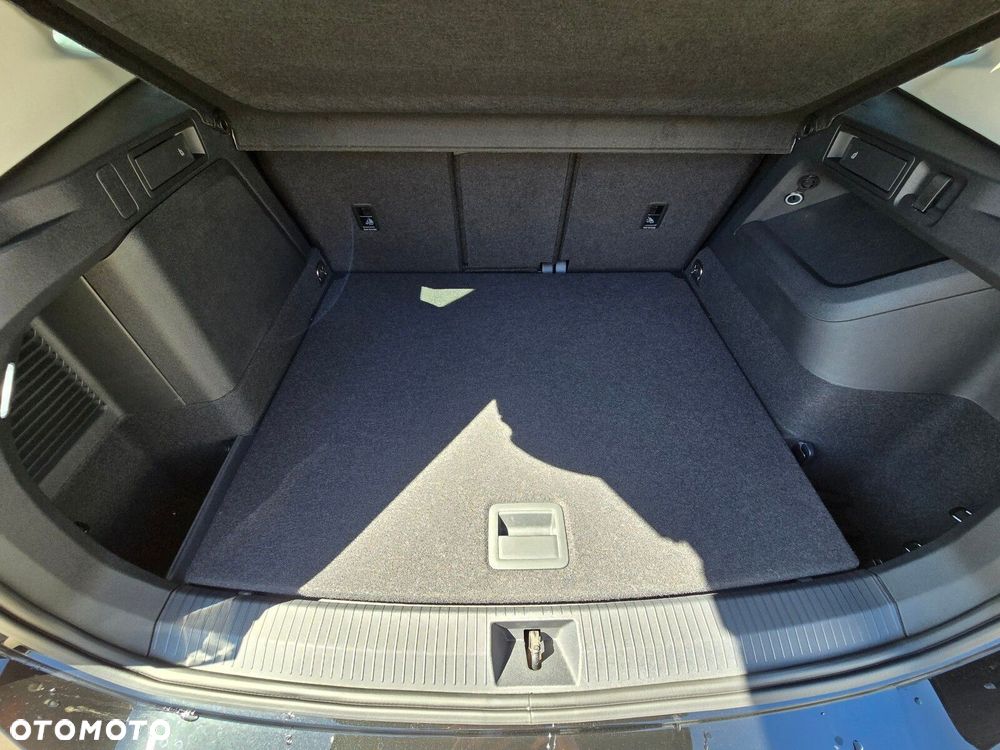 Volkswagen Tiguan - 11