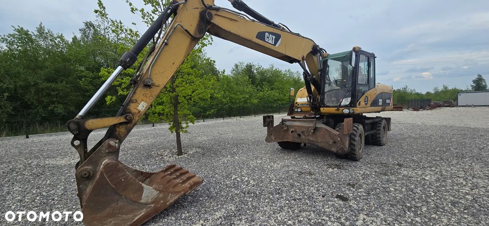 Caterpillar M318D - 6