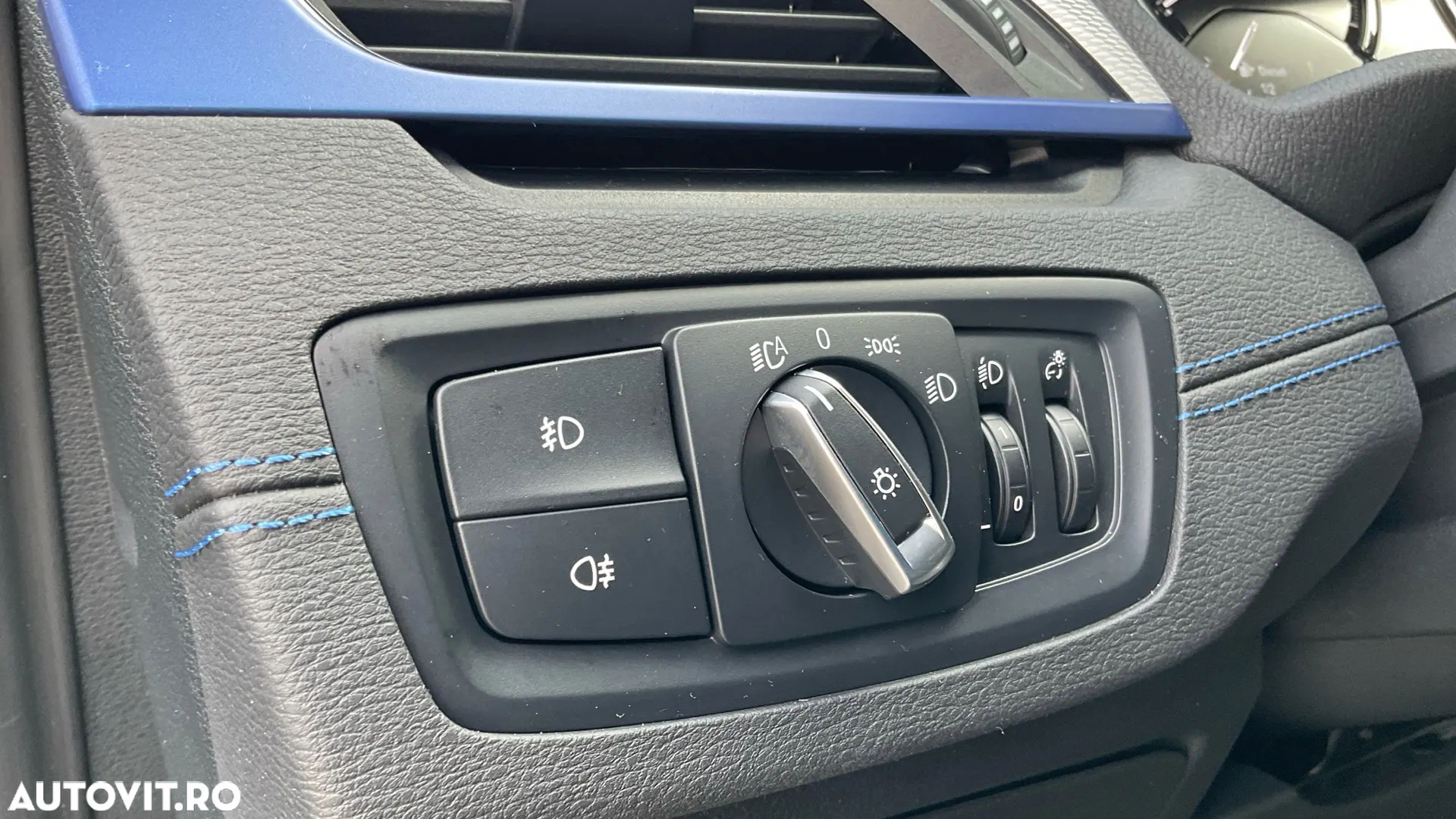 BMW X1 xDrive20d AT - 32