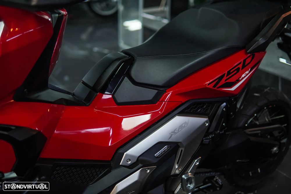 Honda X-ADV 750 - 37