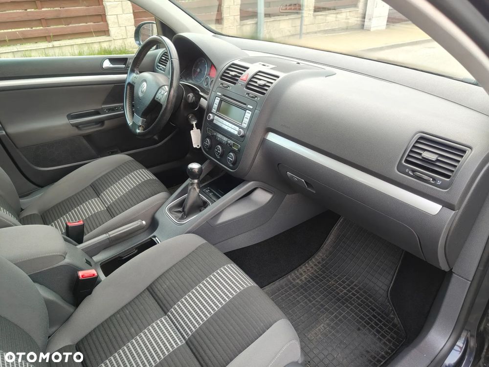 Volkswagen Golf 1.9 TDI DPF United BlueMotion - 22