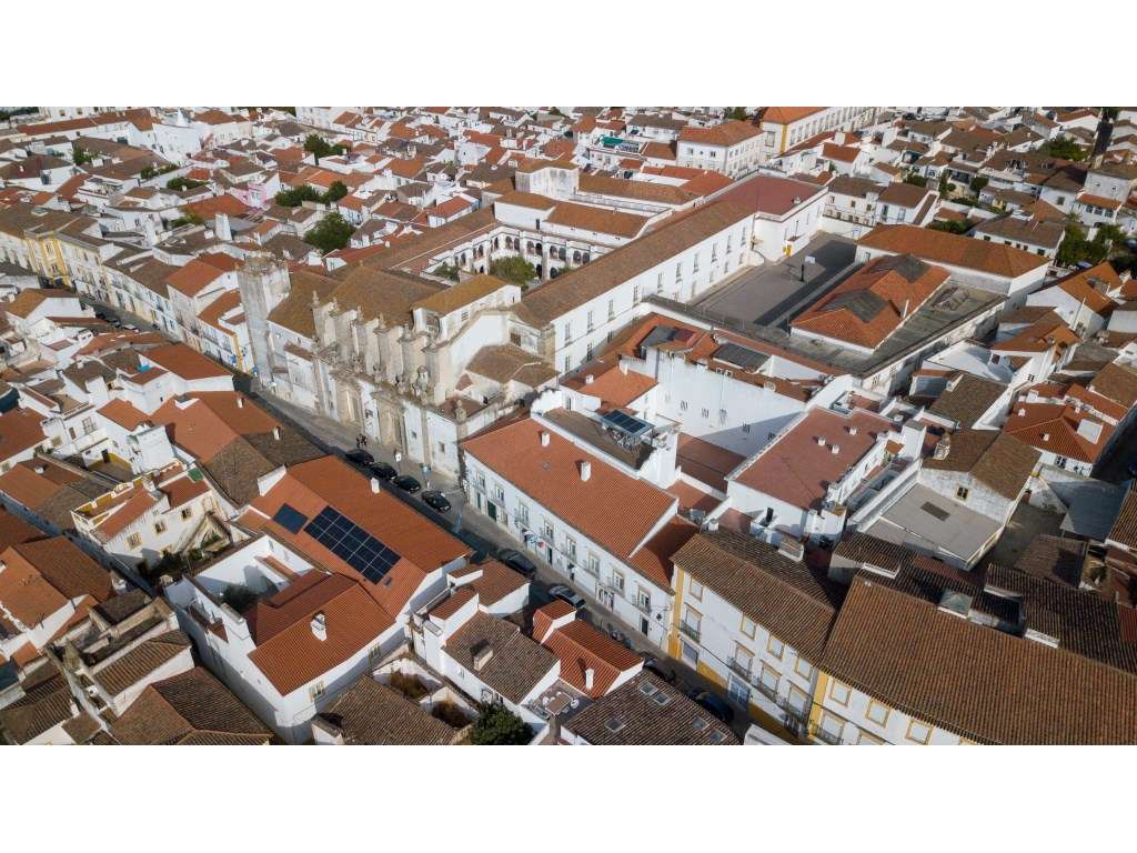 Fantástico, Apartamento T2 com lugar de Garagem no Centro Histórico... - Grande imagem: 3/21