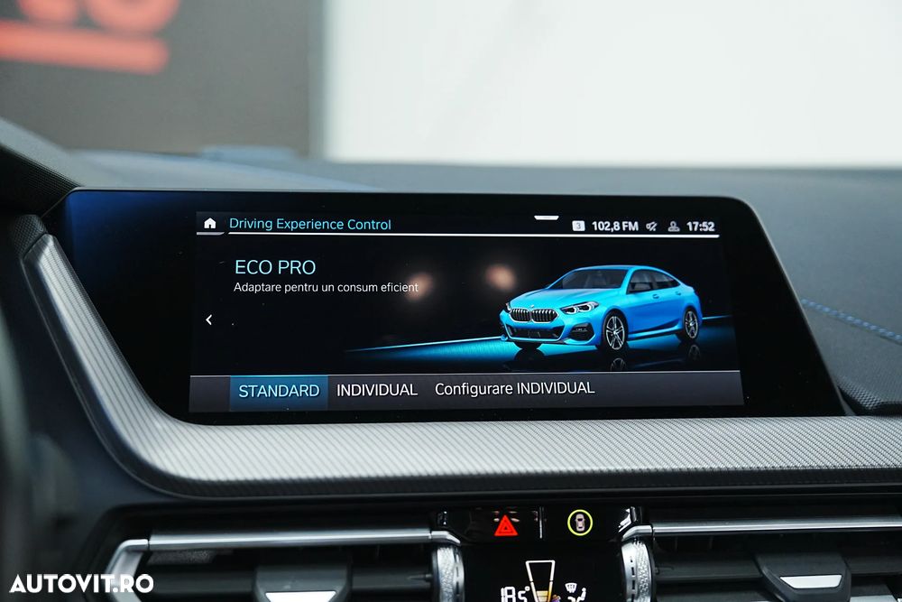BMW Seria 2 220i Aut. M Sport - 30