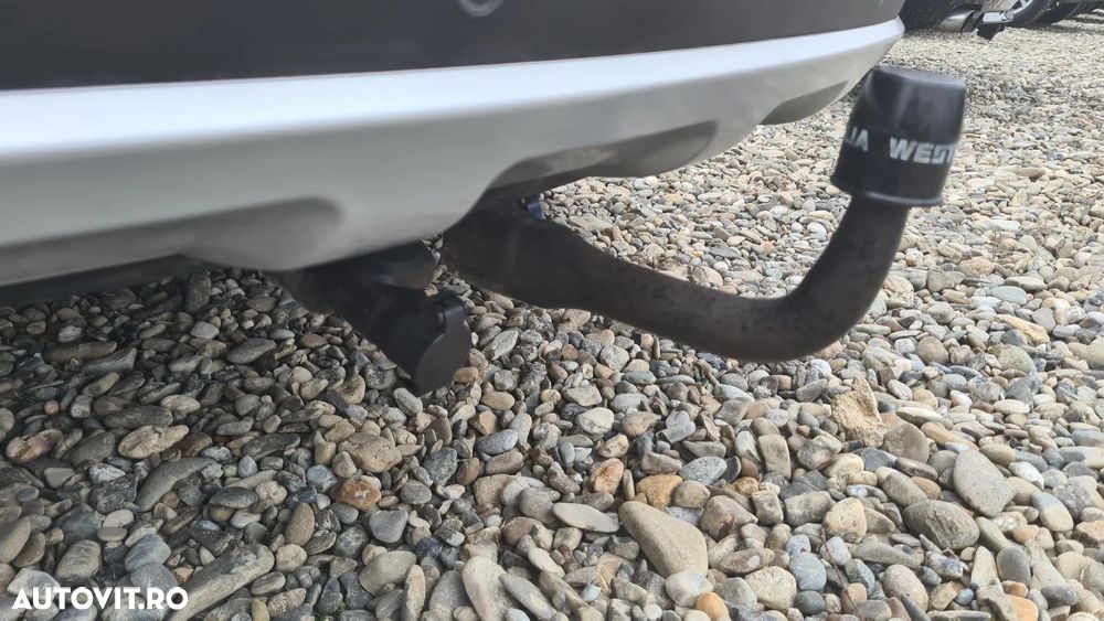 Kia Sportage 2.0 CRDI 4WD Automatik Dream-Team Edition - 17