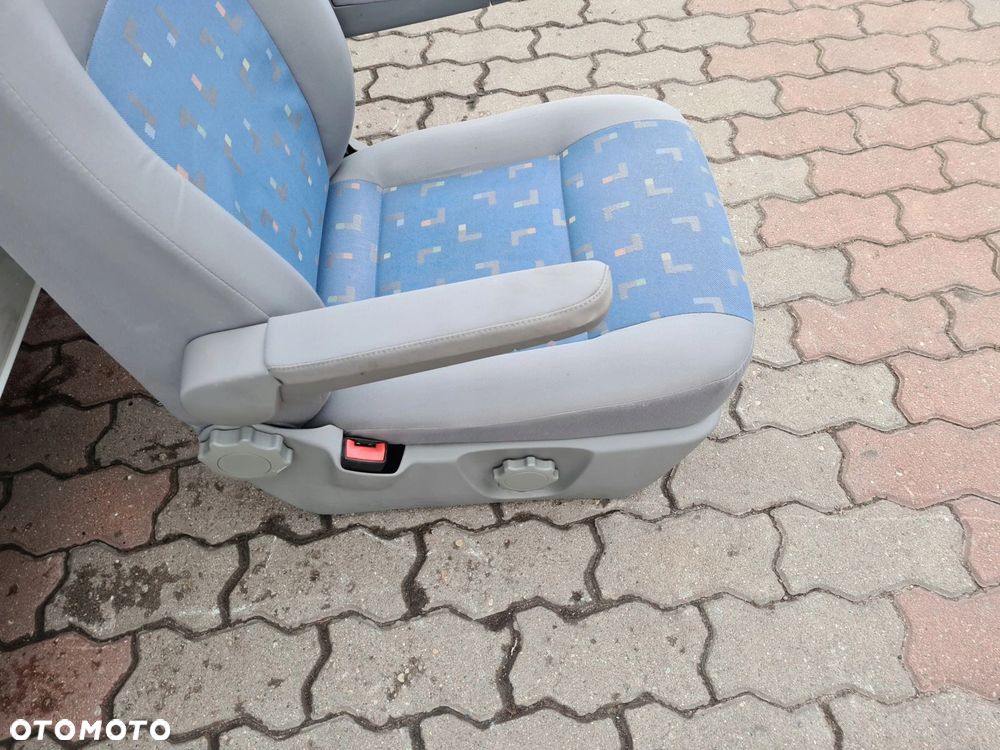 VW T5 fotel kierowcy przód podłokietnik LLL - 5