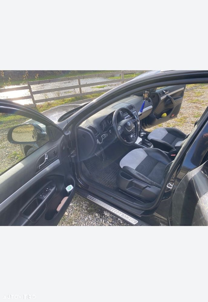 Skoda Octavia 2.0 TDI RS DSG - 7