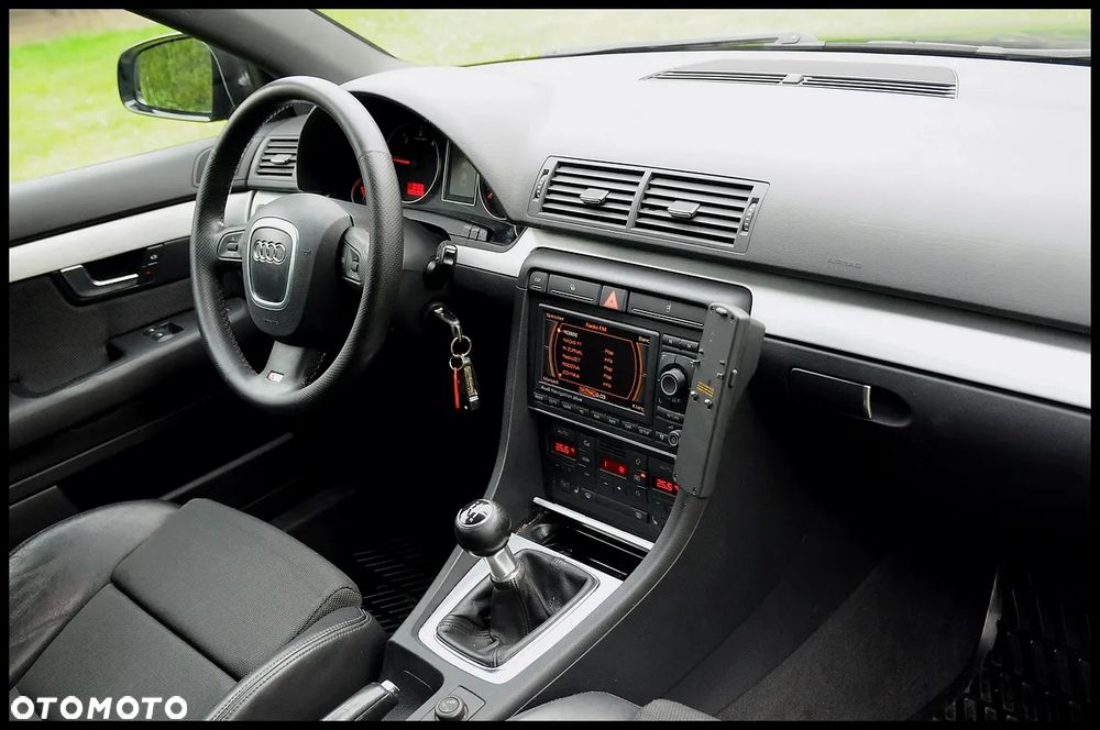 Audi A4 Avant - 29