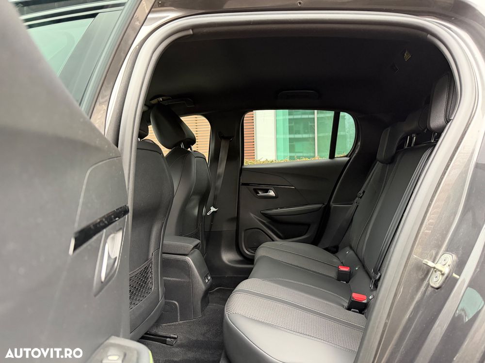 Peugeot 208 PureTech 130 EAT8 GT Pack - 20