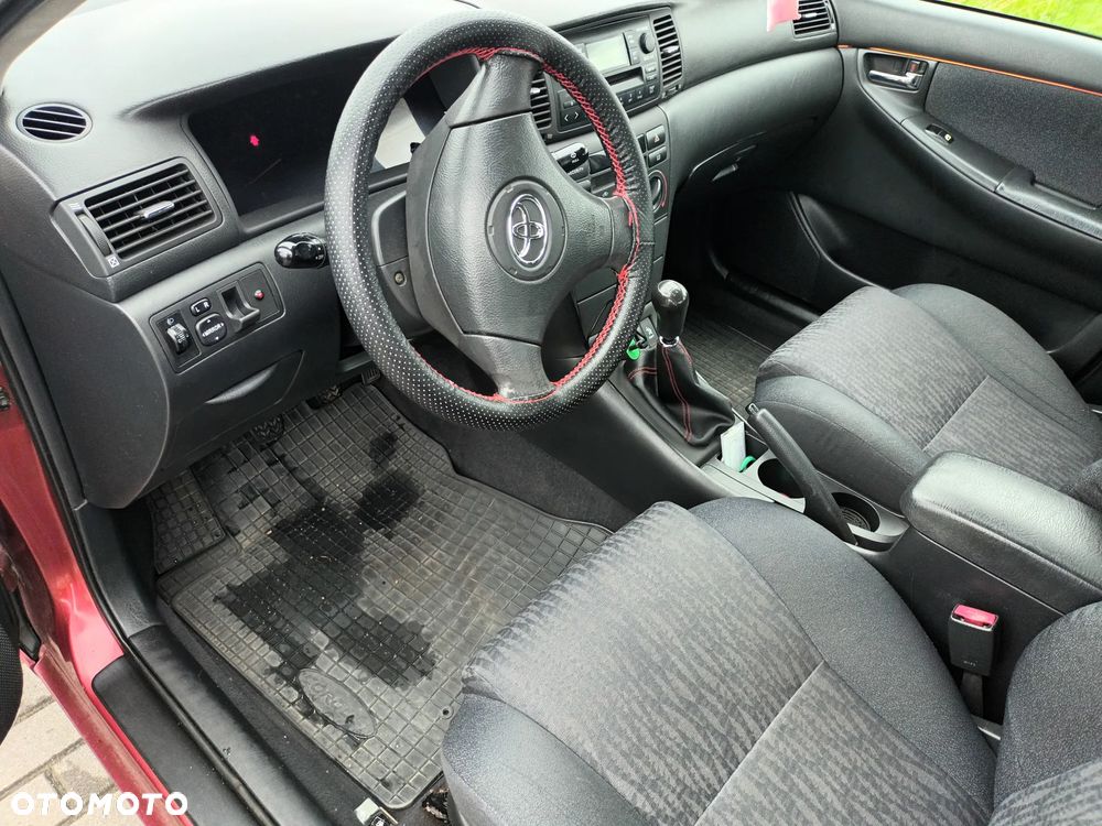 Toyota Corolla 2.0 D-4D Base - 9