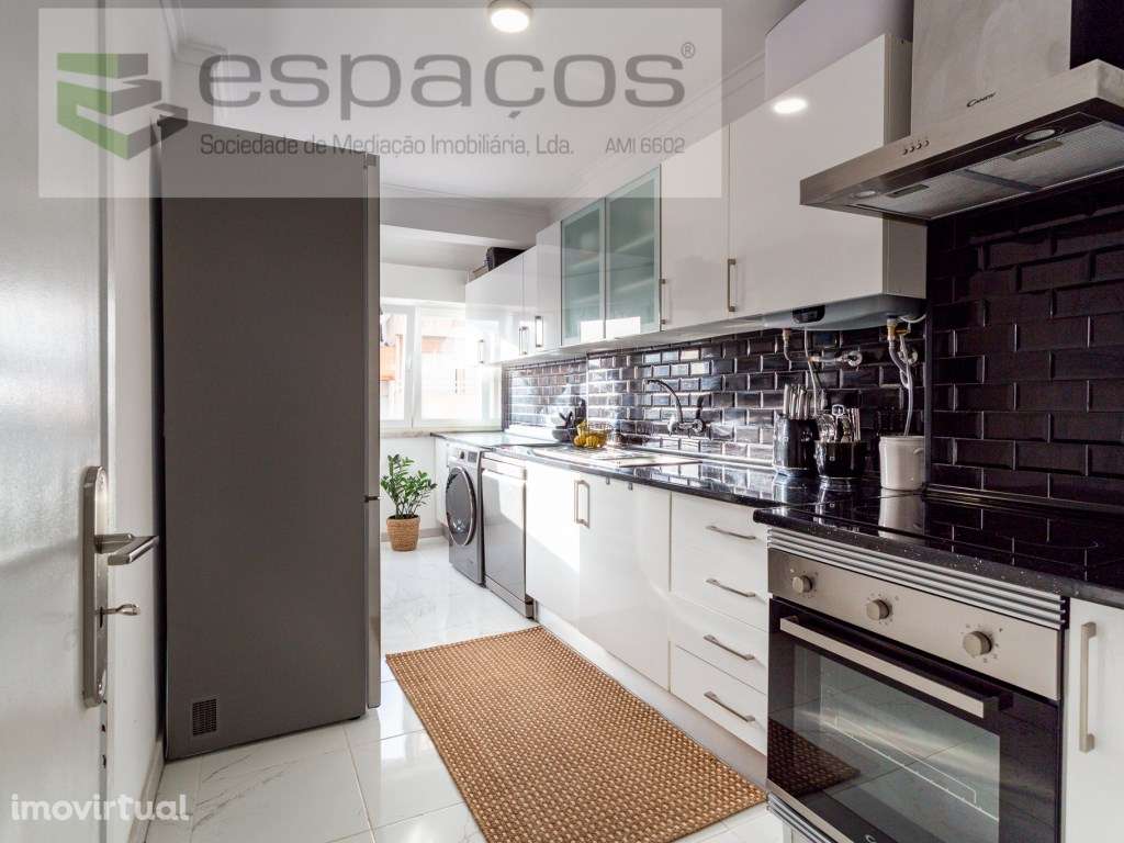 T2 remodelado em Queluz - Grande imagem: 4/17