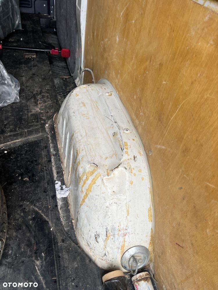 Mercedes-Benz Sprinter - 14