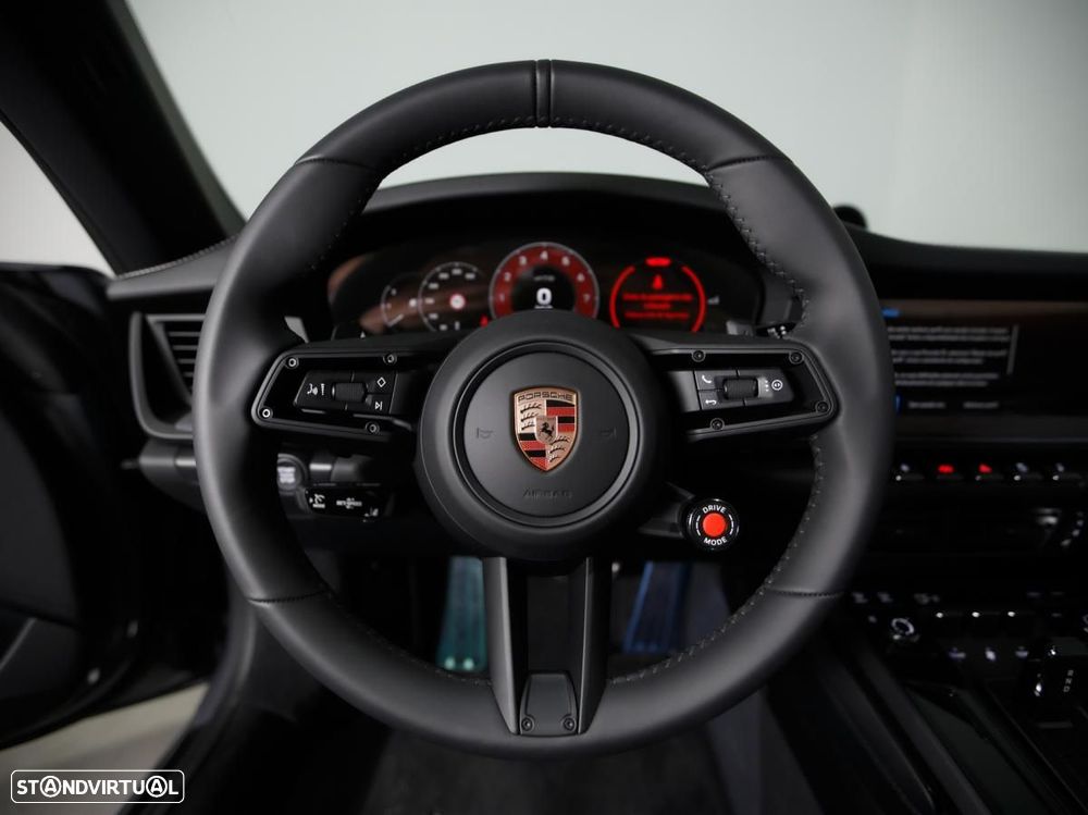 Porsche 911 (992) Carrera 4 GTS - 20