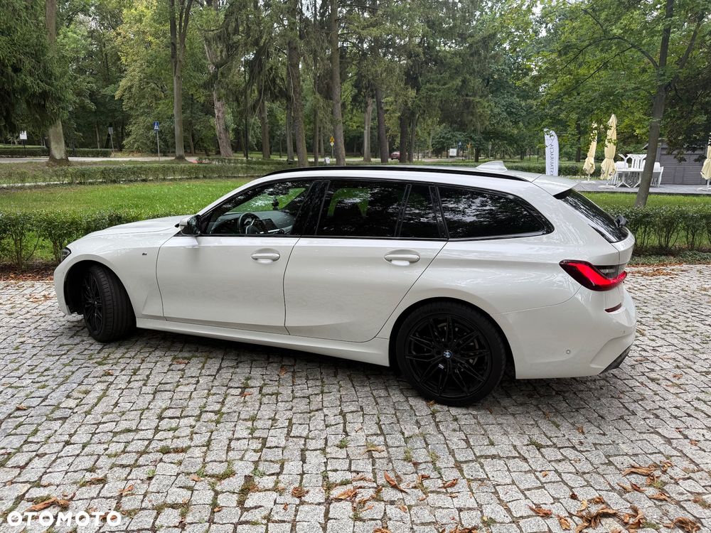 BMW Seria 3 320d xDrive M Sport Shadow - 17