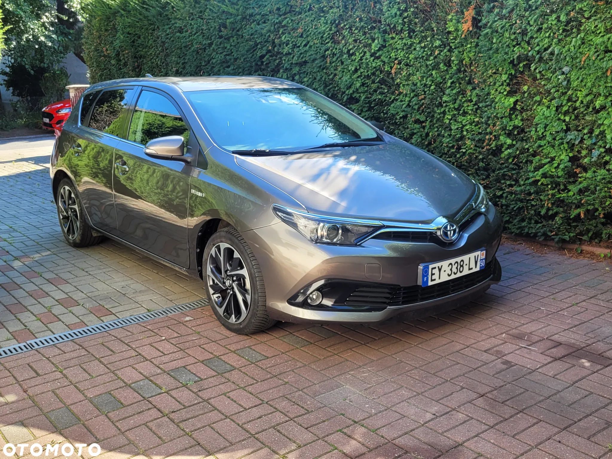 Toyota Auris 1.8 VVT-i Hybrid Automatik Life - 1