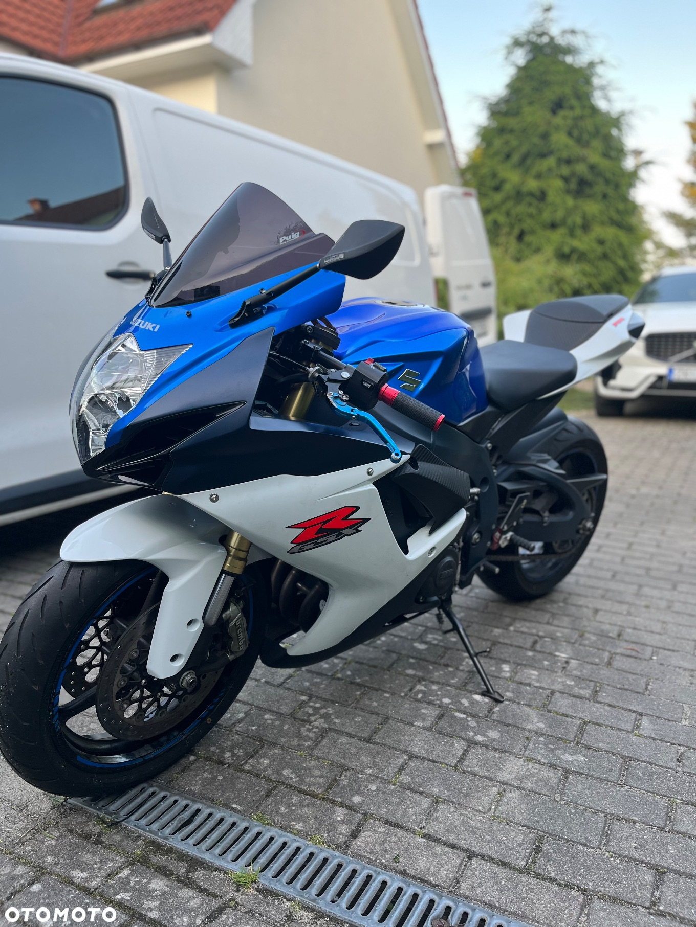 Suzuki GSX-R - 2