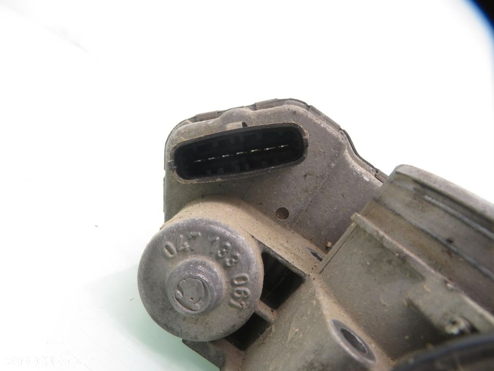 PRZEPUSTNICA SKODA FELICIA 1.3 047133061 - 4