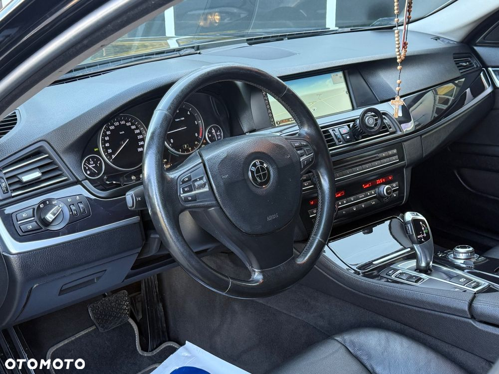 BMW Seria 5 520d Touring - 15