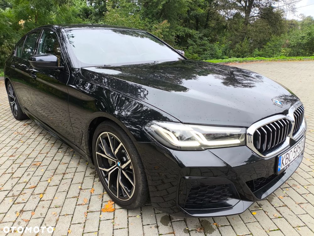 BMW Seria 5 2021 photo 2