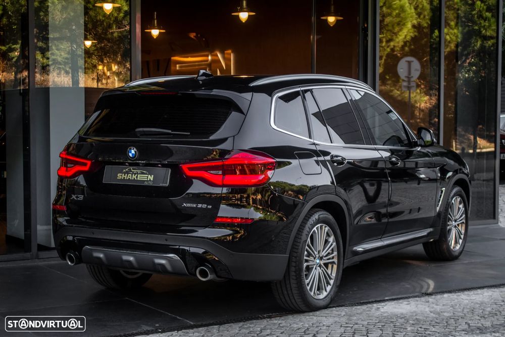 BMW X3 30 e xDrive Line Luxury - 4