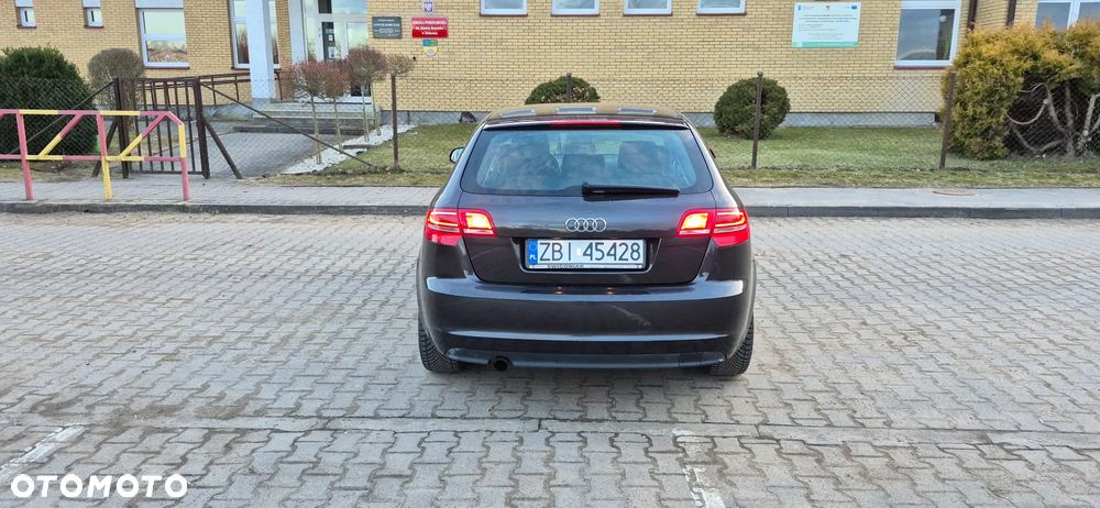 Audi A3 Sportback - 9