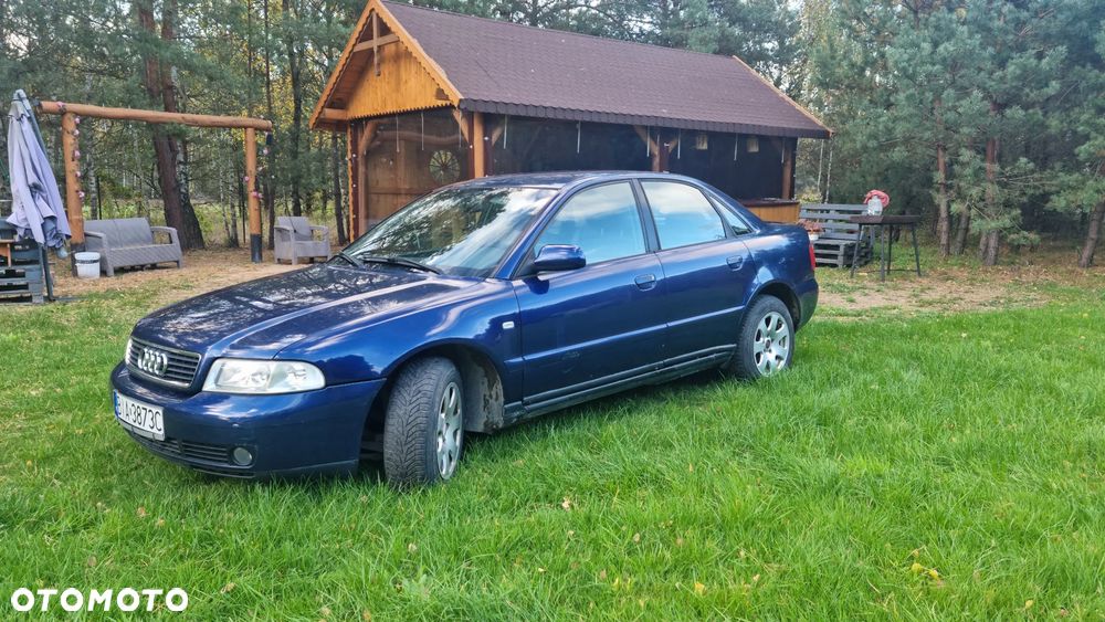 Audi A4 Limousine 1999 photo 3