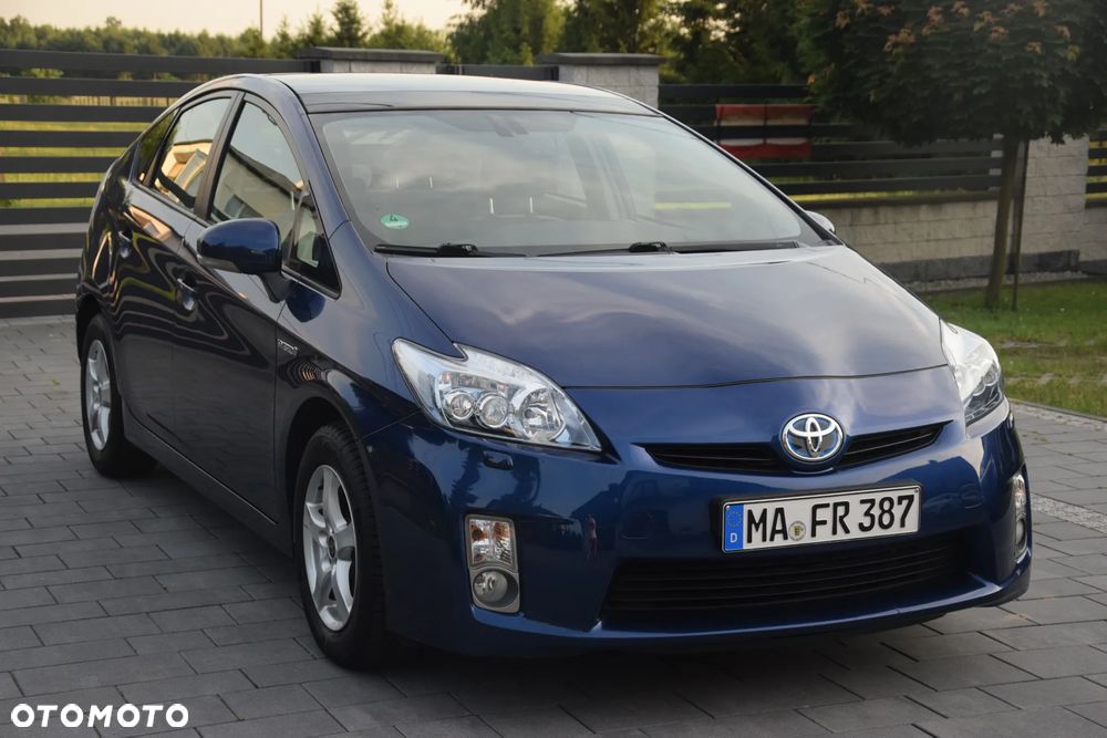 Toyota Prius (Hybrid) Comfort - 19