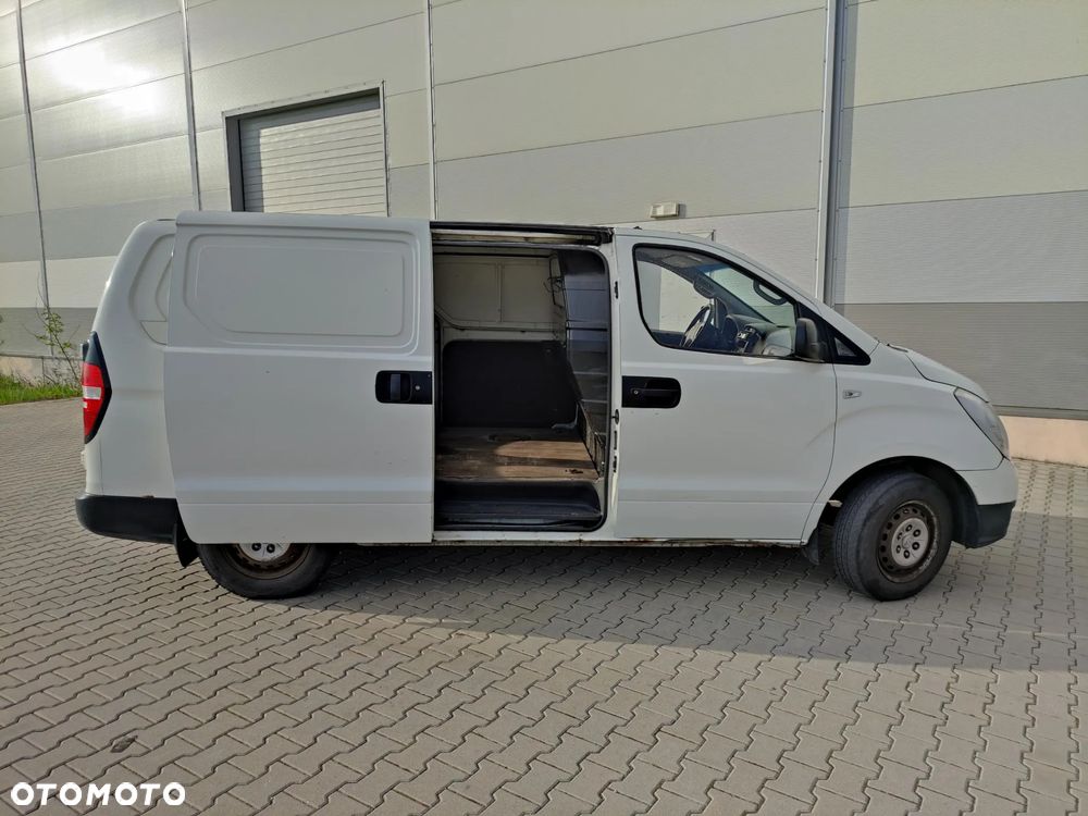 Hyundai H-1 - 7