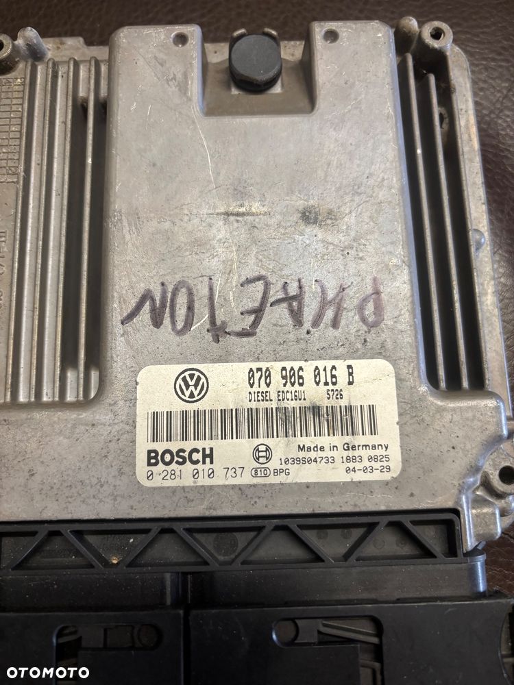 VW PHAETON STEROWNIK KOMPUTER SILNIKA 070906016 B - 2