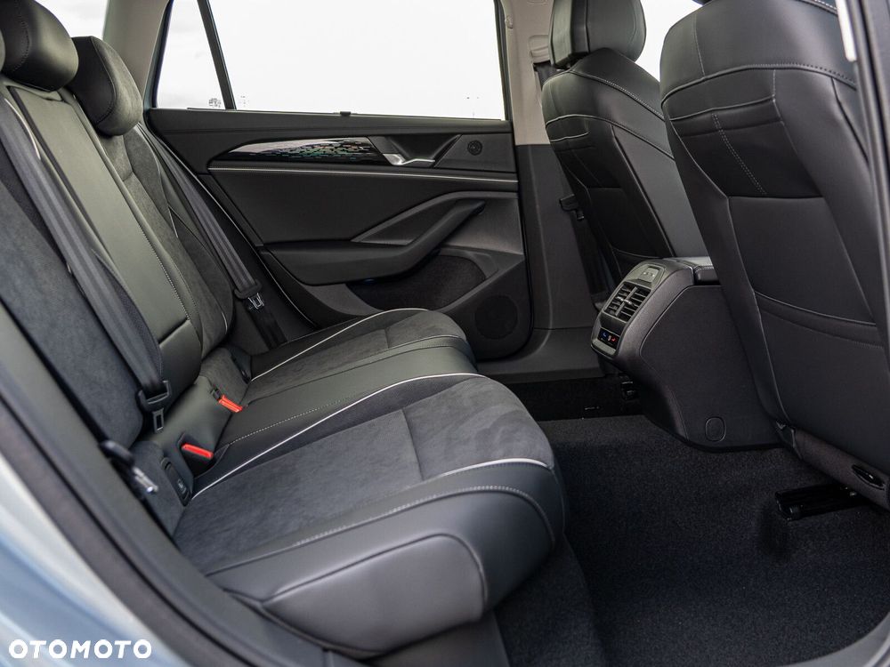 Volkswagen Passat - 21