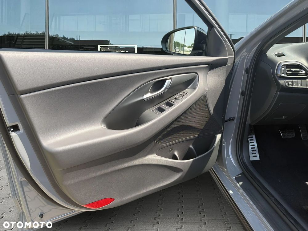 Hyundai i30 1.6 T-GDI Modern DCT - 10