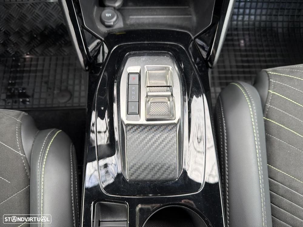 Peugeot e-2008 54 kWh GT - 32