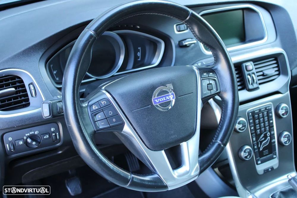 Volvo V40 1.6 D2 Momentum Eco - 17