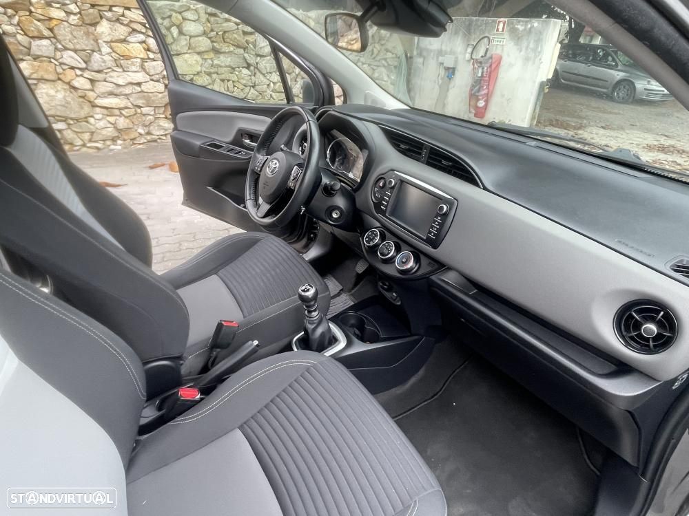 Toyota Yaris 1.4 D-4D Exclusive+P.Techno - 8