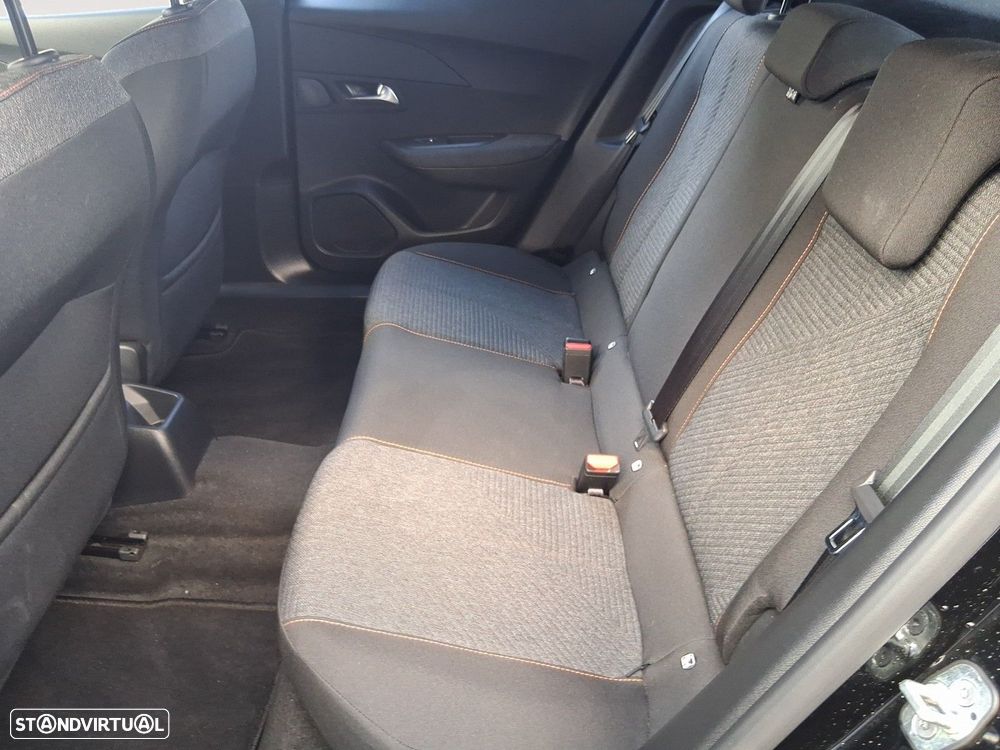 Peugeot 2008 1.2 PureTech Style - 13