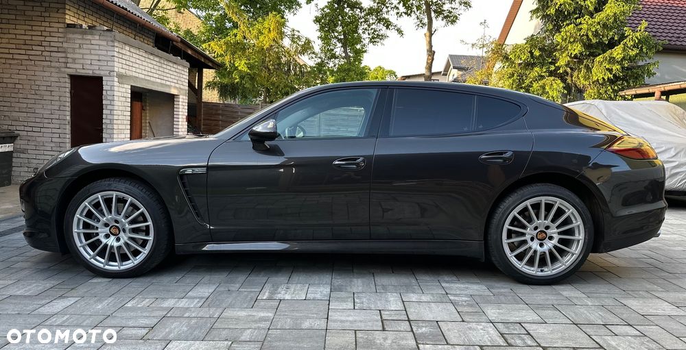 Porsche Panamera 4 - 4