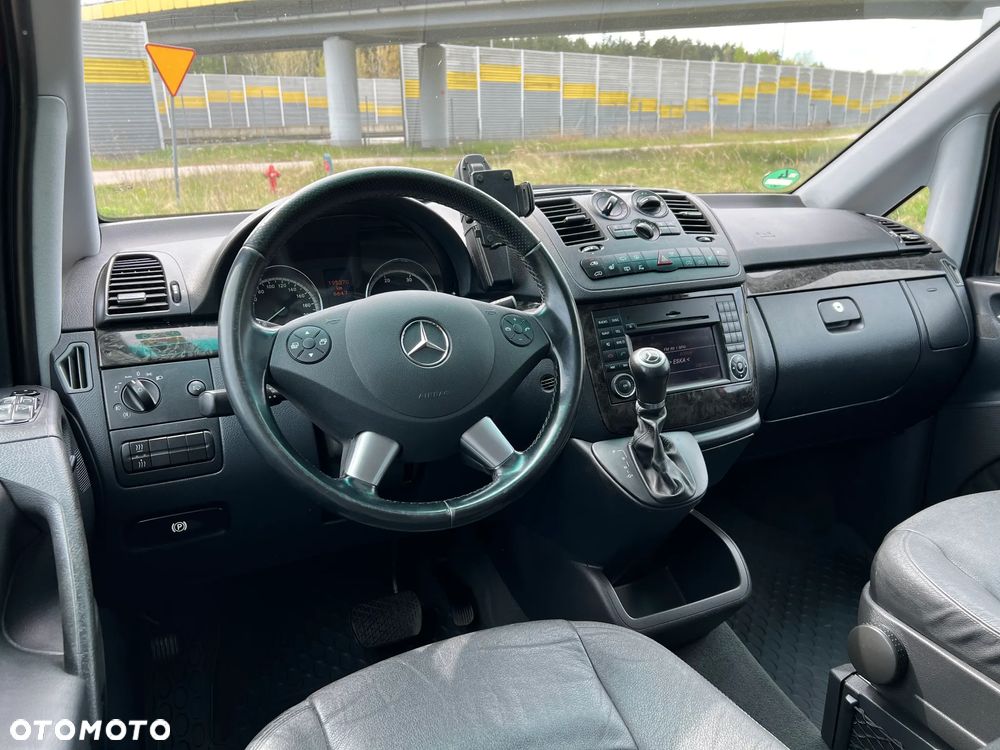 Mercedes-Benz Viano - 19