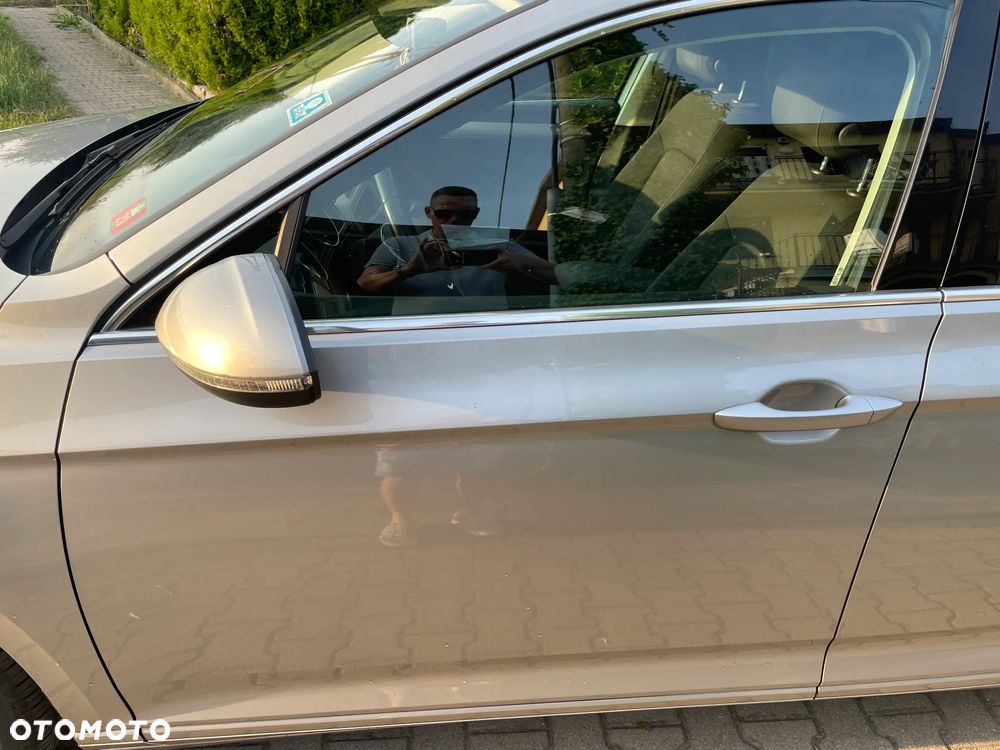 Volkswagen Passat 1.8 TSI BMT Comfortline - 19