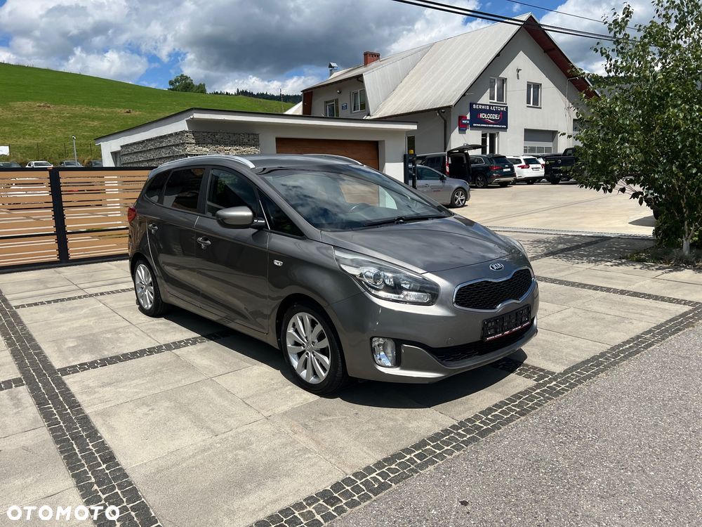 Kia Carens 1.7 CRDi 141 Dream Team Edition - 3