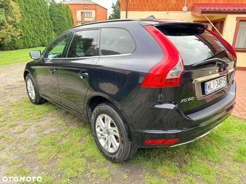 Volvo XC 60 D4 Momentum - 4