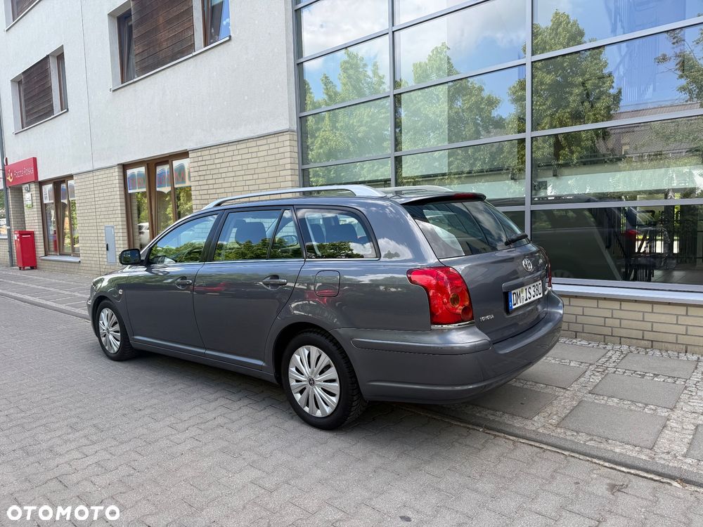 Toyota Avensis 1.8 VVT-i Terra - 5