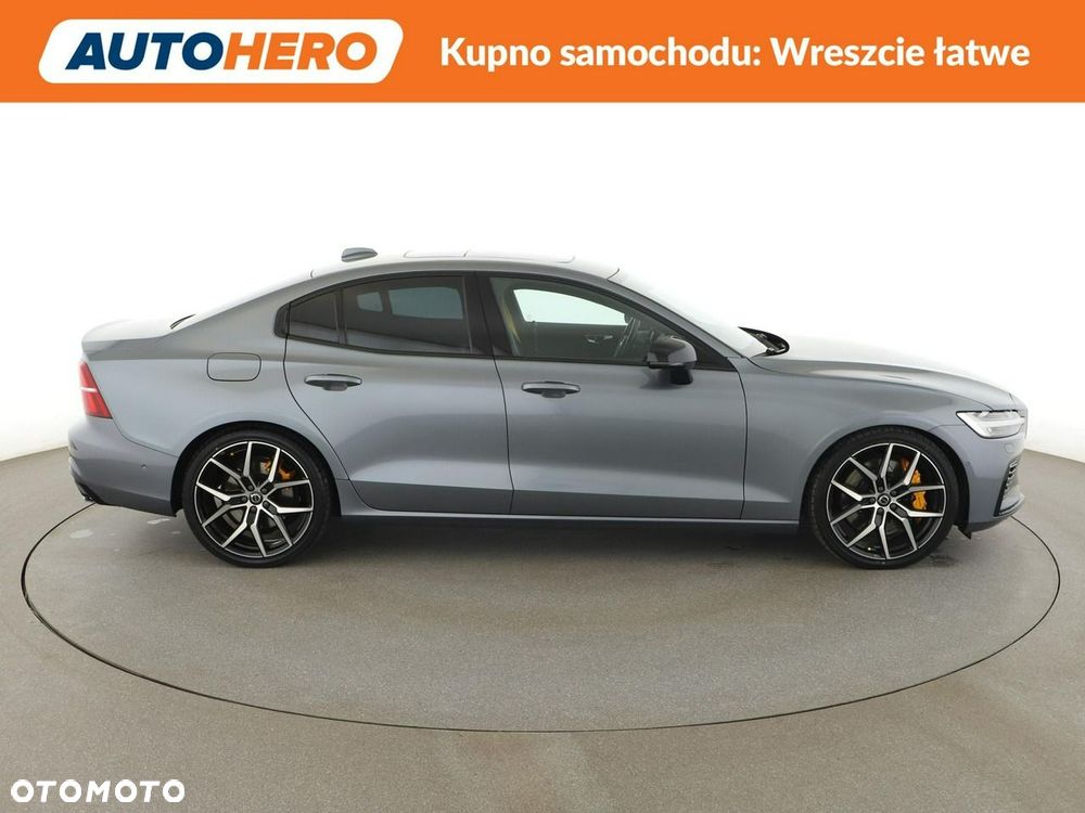 Volvo S60 T8 AWD Plug-In Hybrid Polestar Engineered - 10