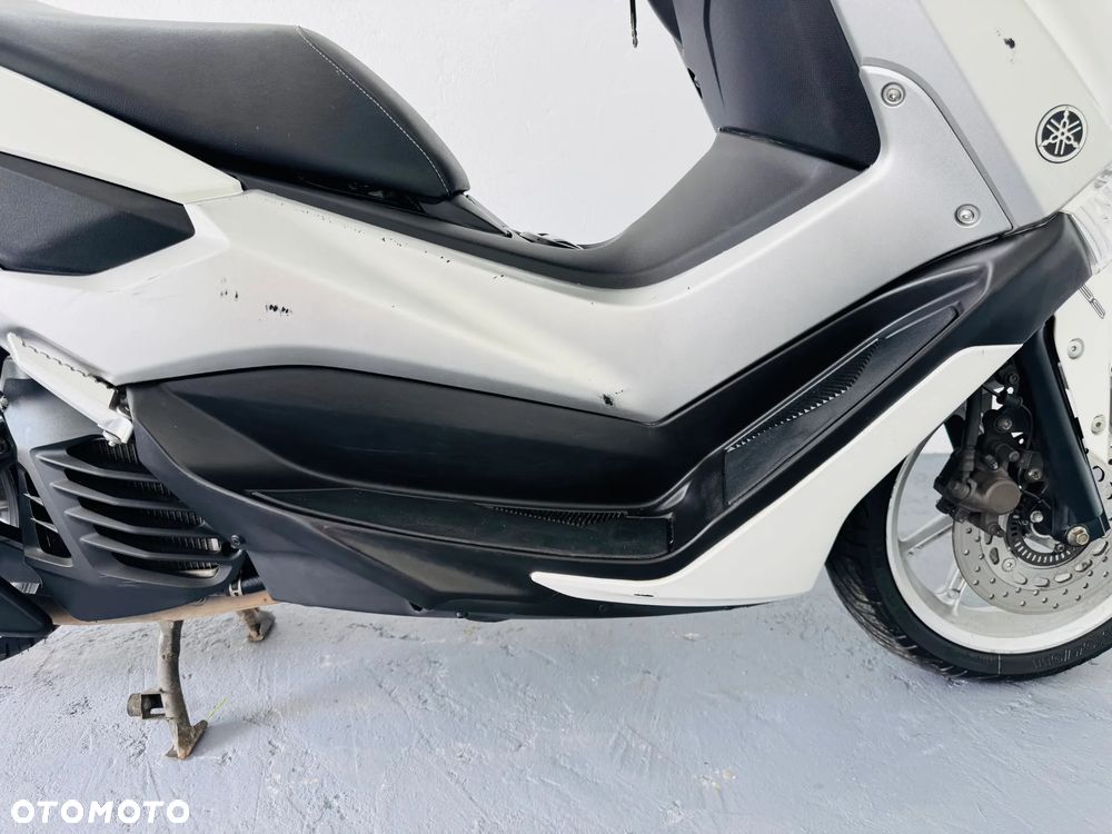 Yamaha NMAX - 16