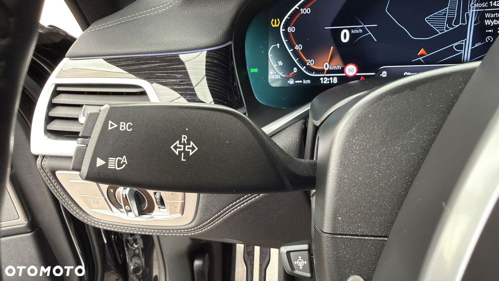 BMW Seria 7 740d xDrive mHEV sport - 26