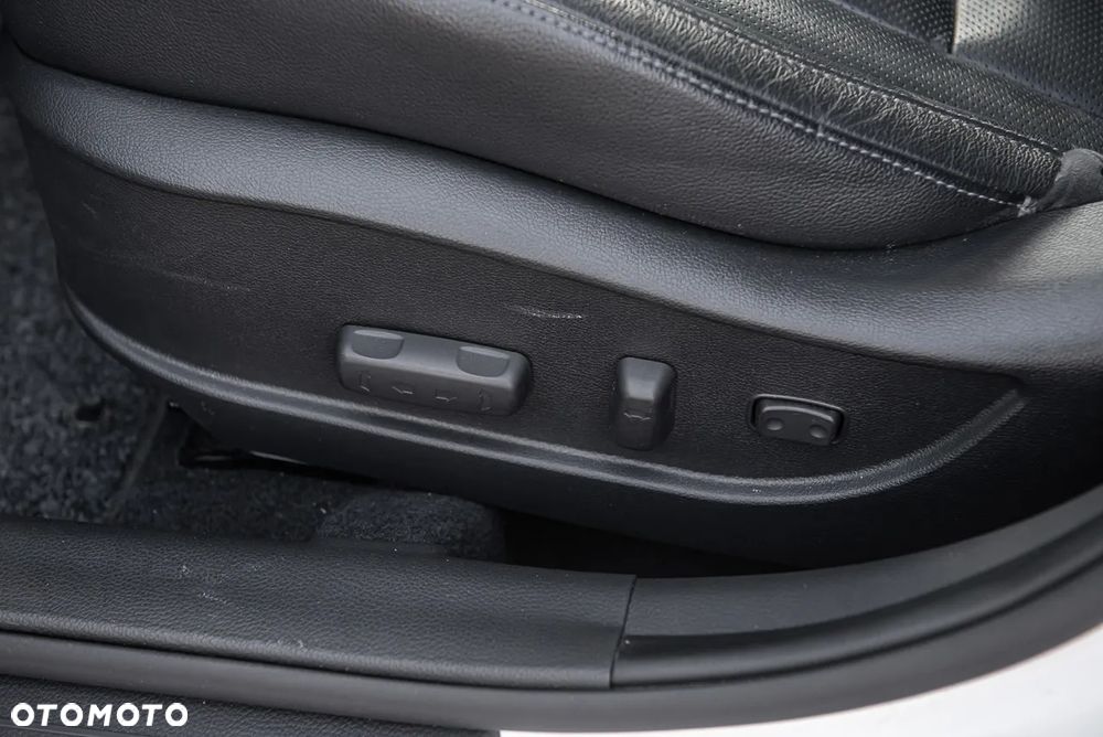 Hyundai i30 1.6 CRDi Automatik Trend - 23