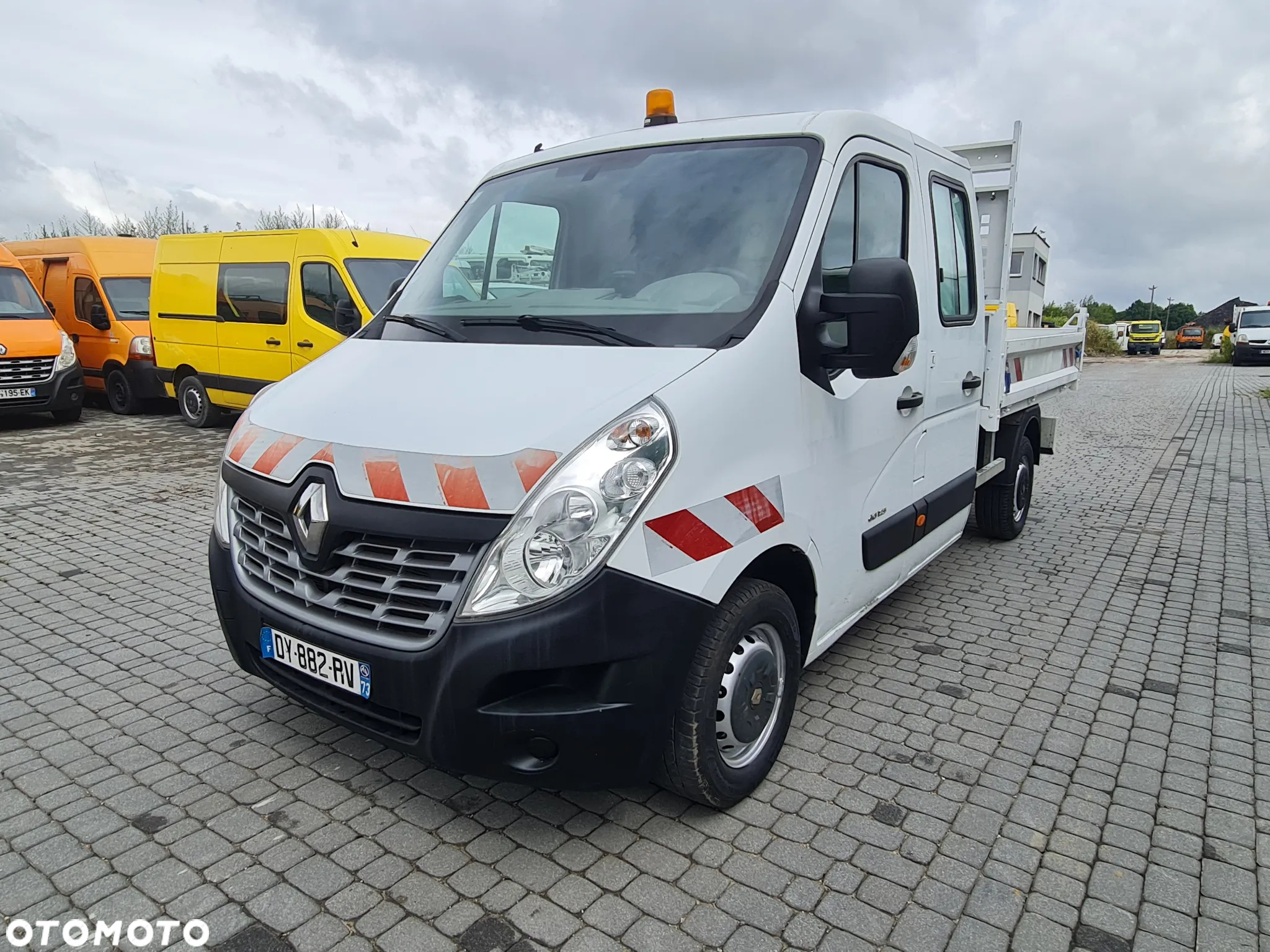 Renault Master Wywrotka 2016 r. Klima Brygadówka LIFT - 6